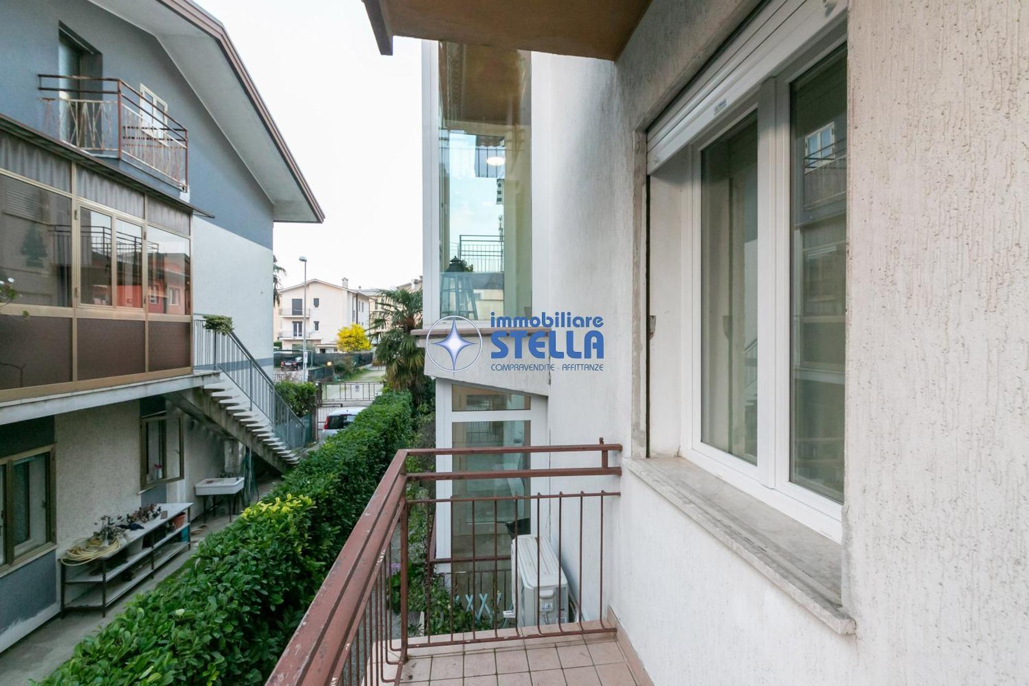 Condominio Secchiati Лидо-ди-Езоло Экстерьер фото